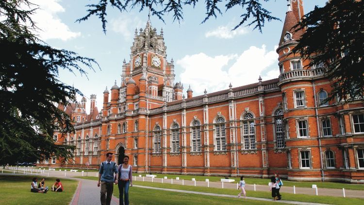 ロンドン大学ロイヤル・ホロウェイ校 経営学学士